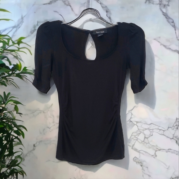 White House Black Market Tops - White House Black Market Black Scoop Neck Elbow Sleeve Fitted Top Size XXS